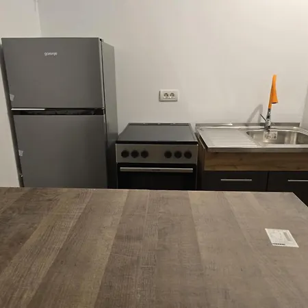 Kaya Апартаменти *